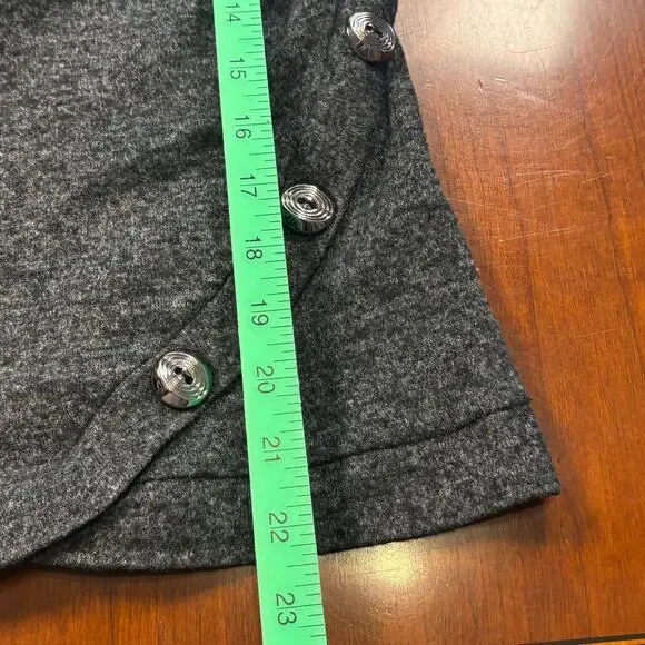 Adrienne Vittadini Gray Top Size Medium - Picture 4 of 6